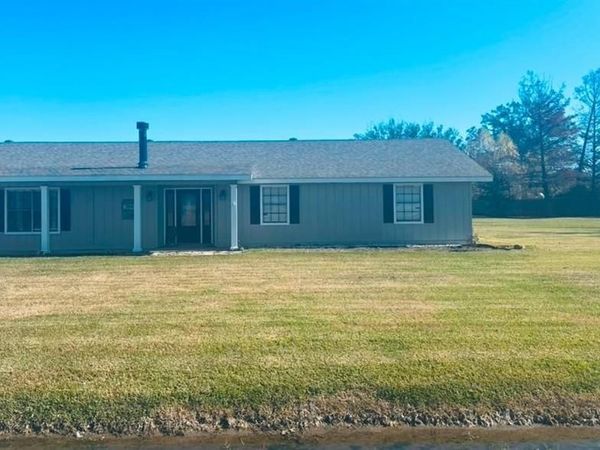 7007 S Burgundy Drive S, Lake Charles, LA 70605