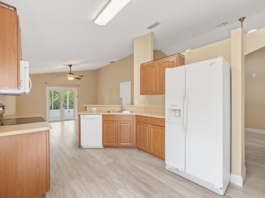 595 Willow Court, Sebastian, FL 32958 Photo