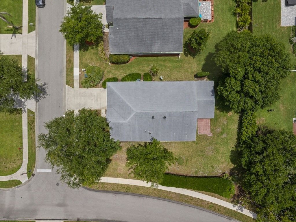 595 Willow Court, Sebastian, FL 32958 Photo