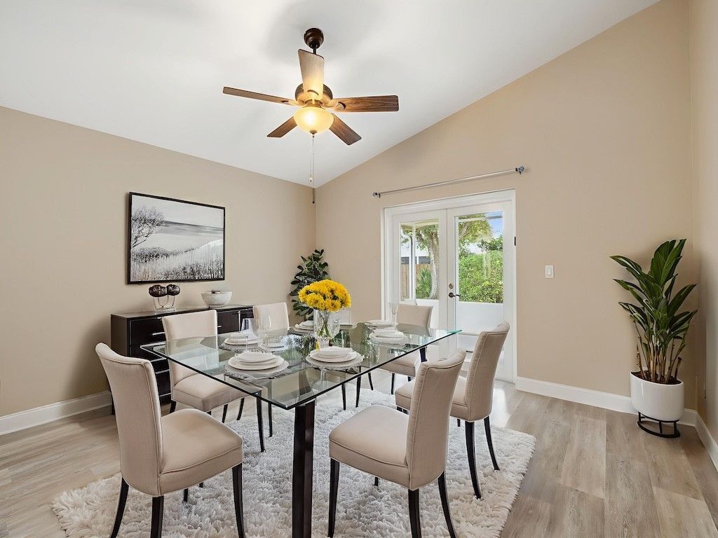 595 Willow Court, Sebastian, FL 32958 Photo