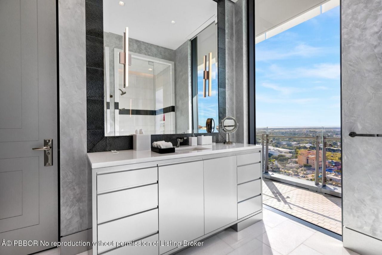 1100 S Flagler Drive, Unit 2401/2402, West Palm Beach, FL 33401 Photo