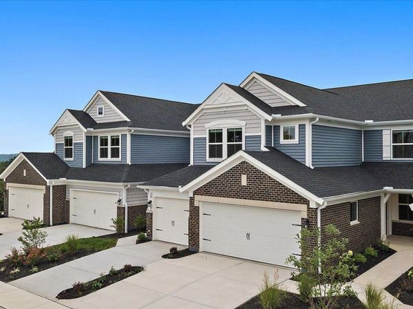 411 Bandon Dunes Court, Unit 12302, Turtle Creek Twp, OH 45036