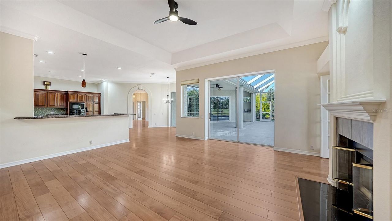 10084 Cherry Hills Ave Cir, Bradenton, FL 34202 Photo