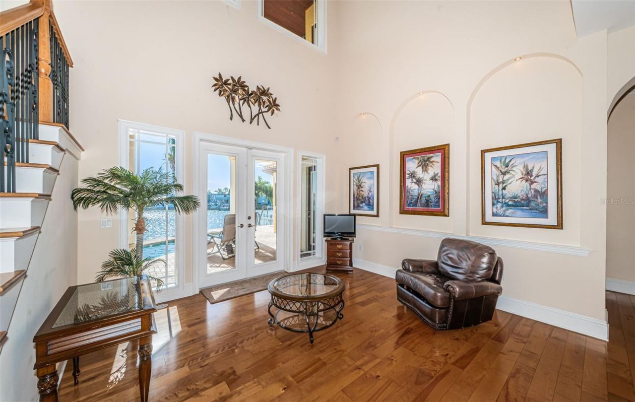 7986 9th Avenue S, Saint Petersburg, FL 33707 Photo