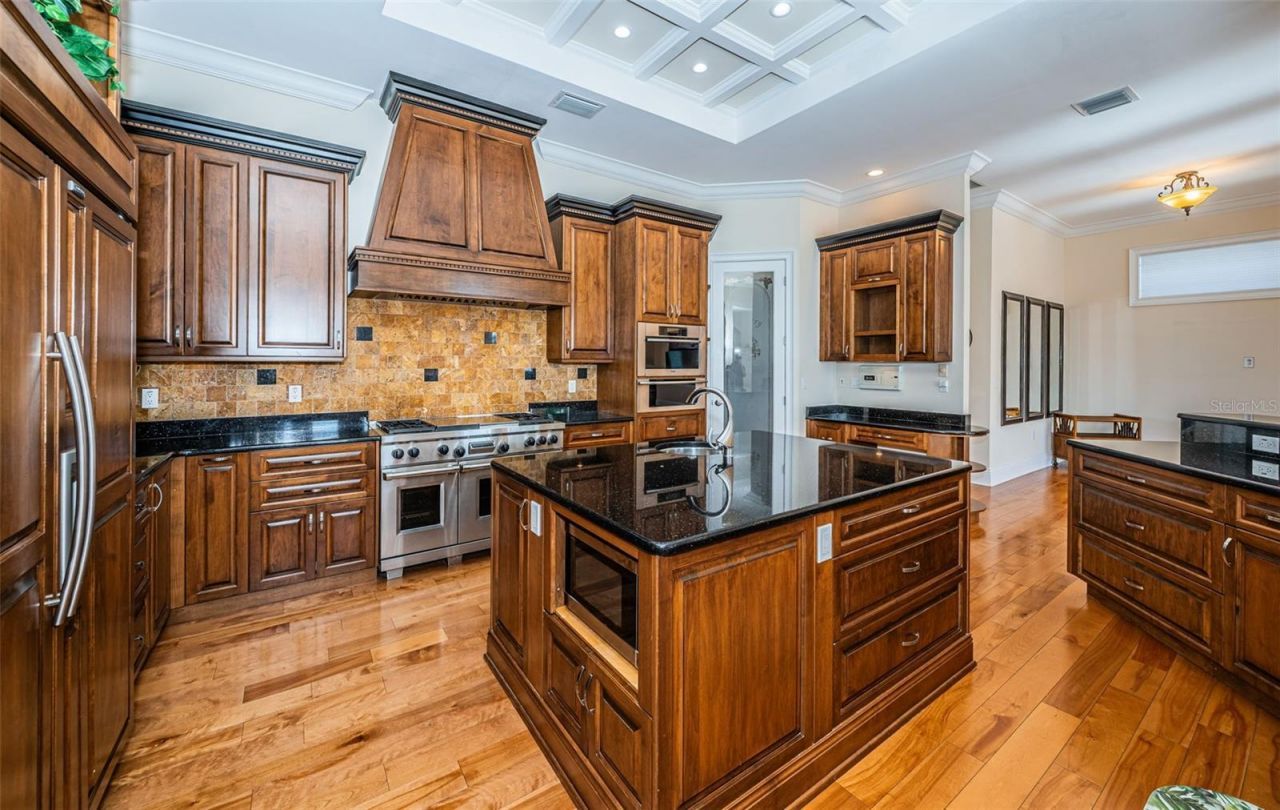 7986 9th Avenue S, Saint Petersburg, FL 33707 Photo