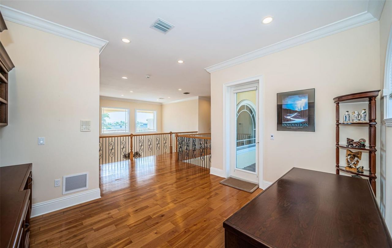 7986 9th Avenue S, Saint Petersburg, FL 33707 Photo