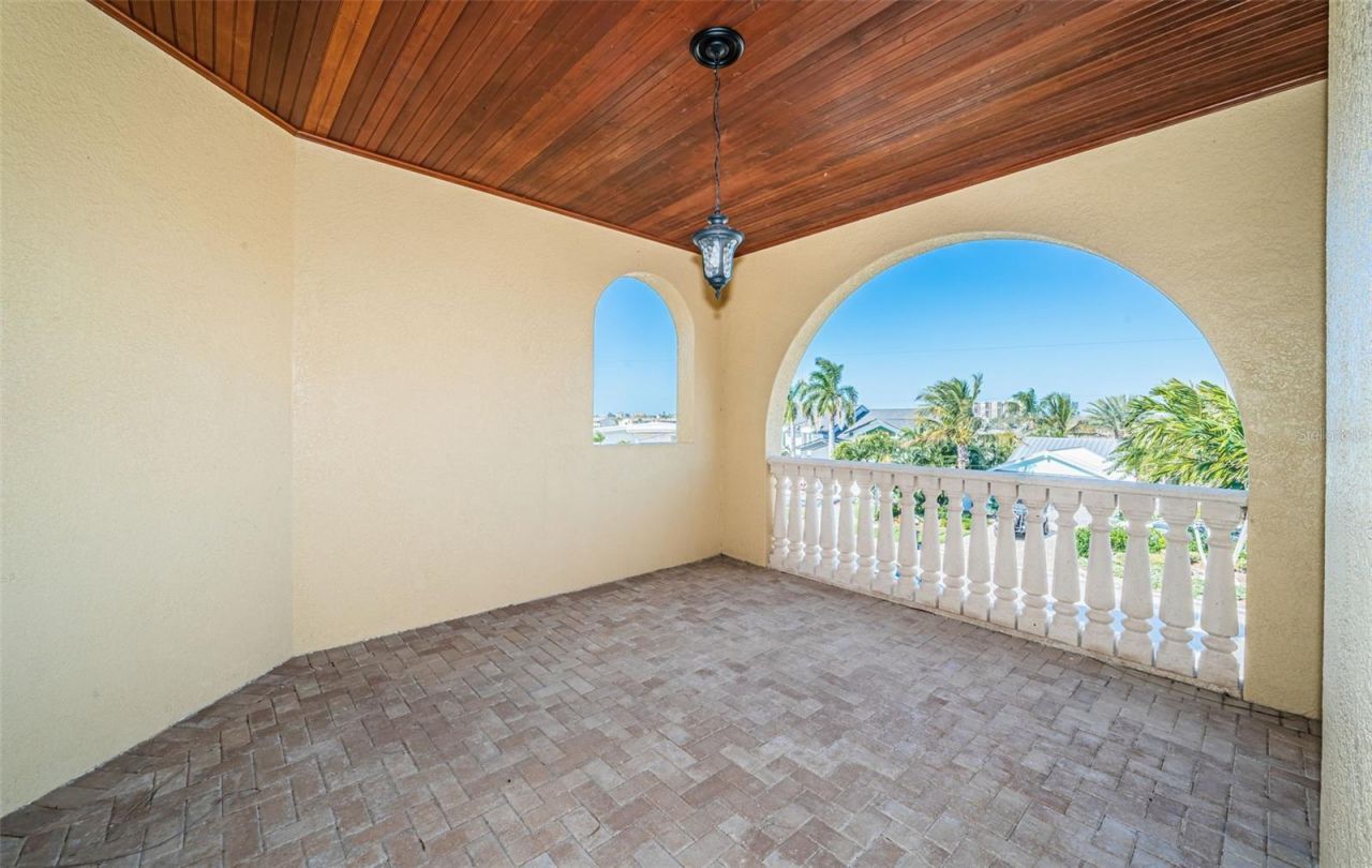 7986 9th Avenue S, Saint Petersburg, FL 33707 Photo