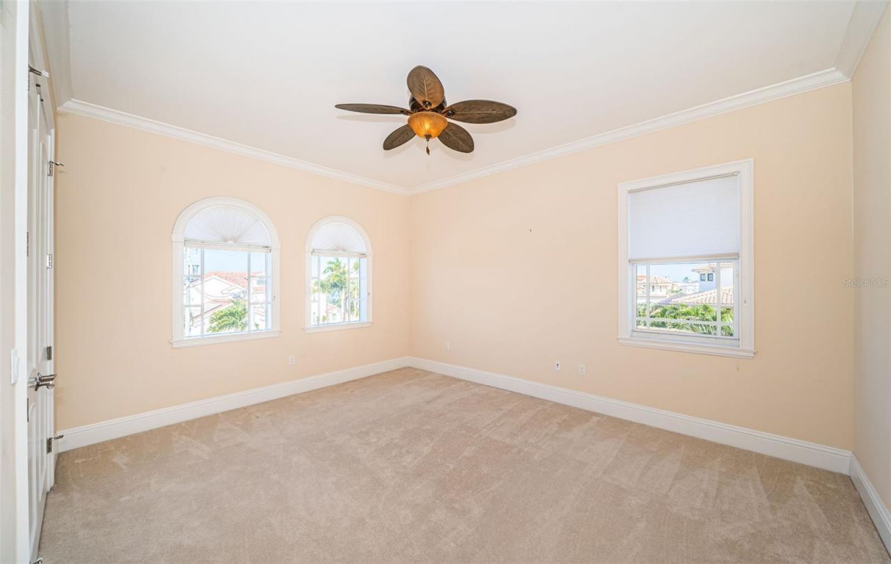 7986 9th Avenue S, Saint Petersburg, FL 33707 Photo