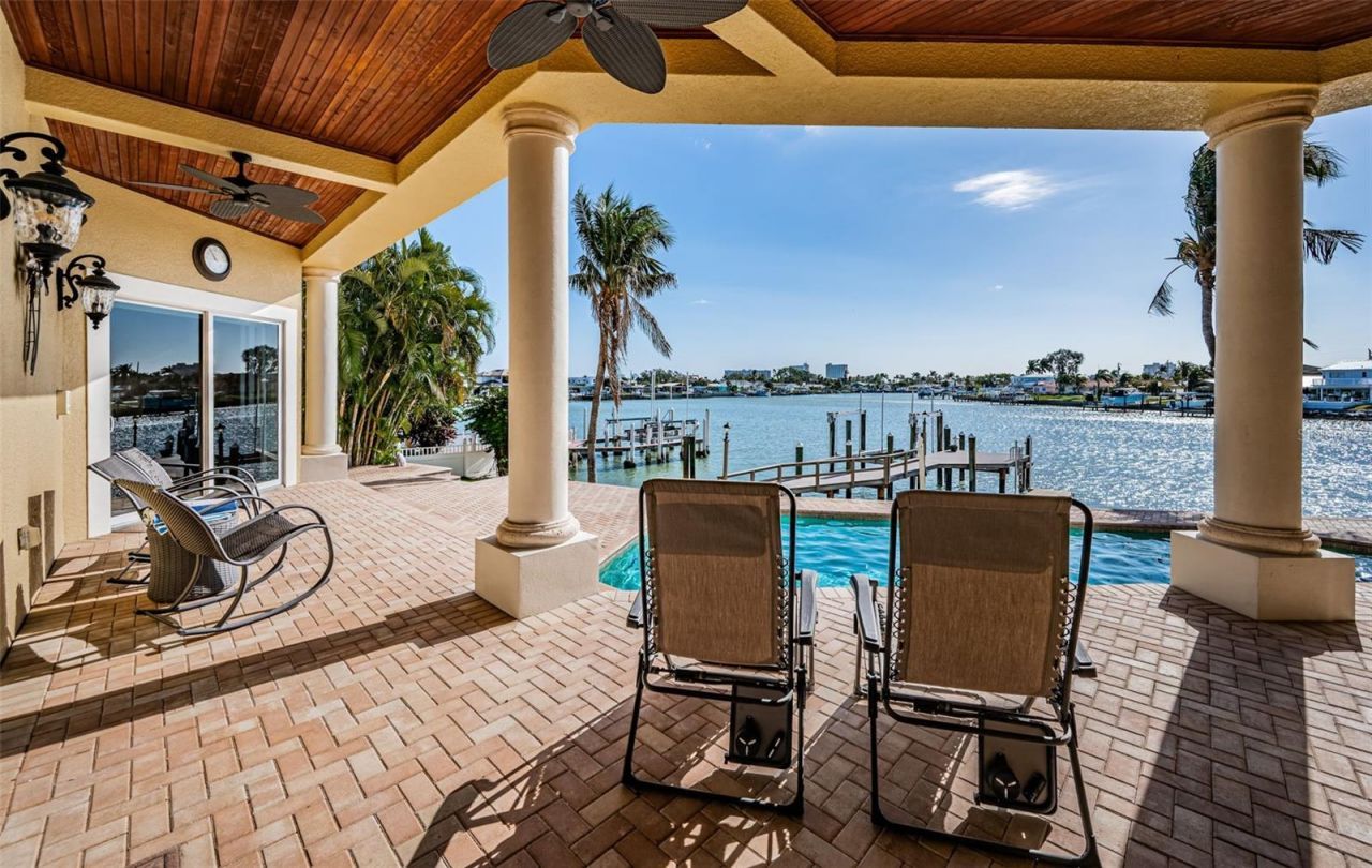 7986 9th Avenue S, Saint Petersburg, FL 33707 Photo