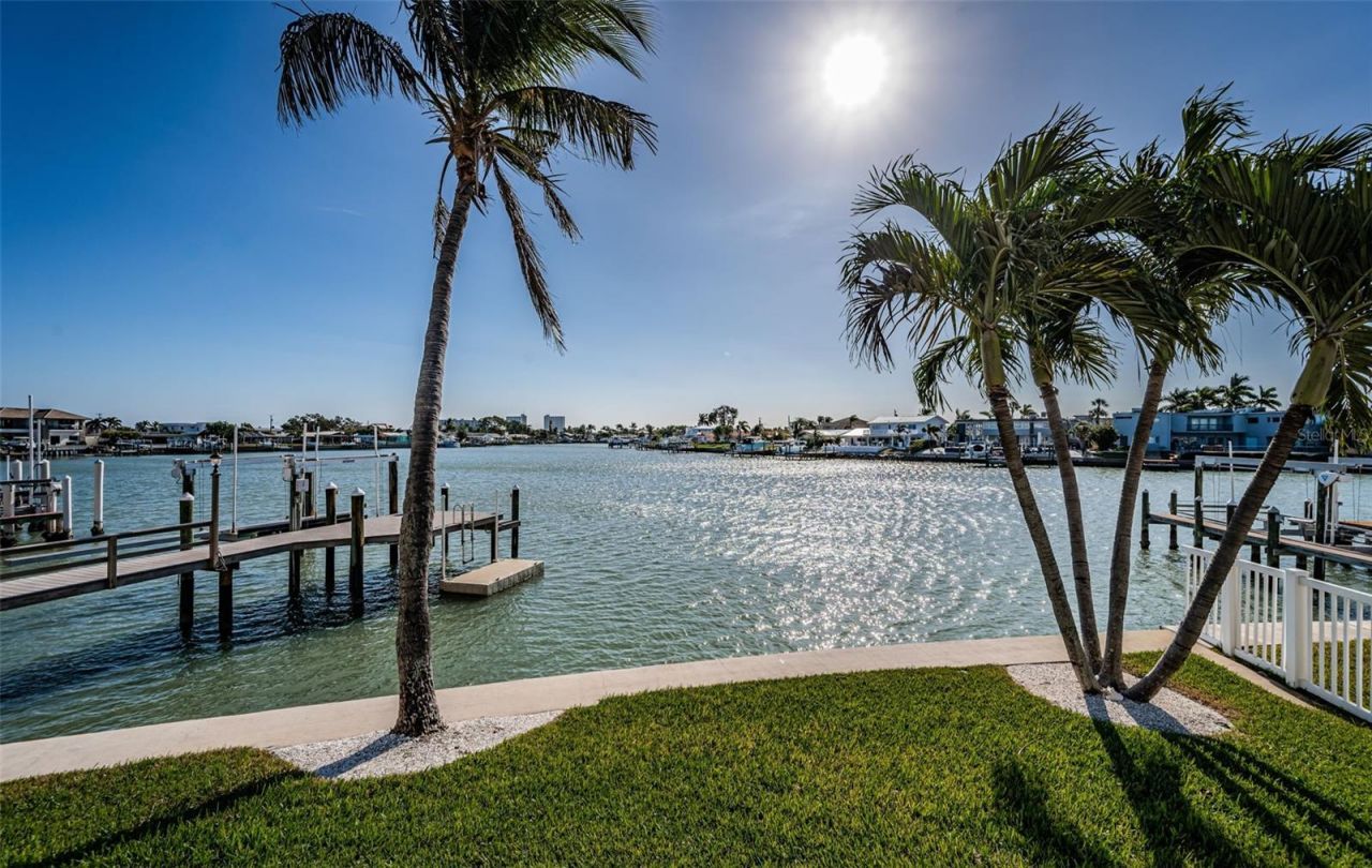 7986 9th Avenue S, Saint Petersburg, FL 33707 Photo