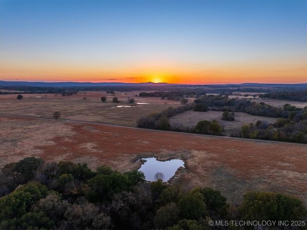60 S County Road 4440 , McCurtain, OK 74944
