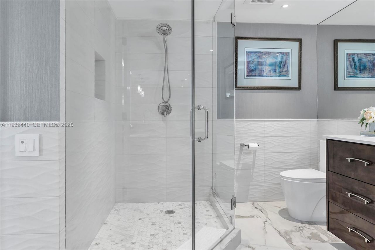 9 Island Ave, Unit 2104, Miami Beach, FL 33139 Photo