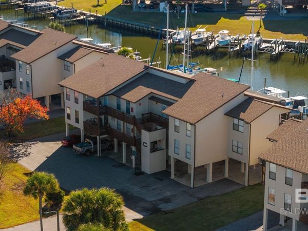 4068 Spinnaker Drive, Unit 202, Gulf Shores, AL 36542