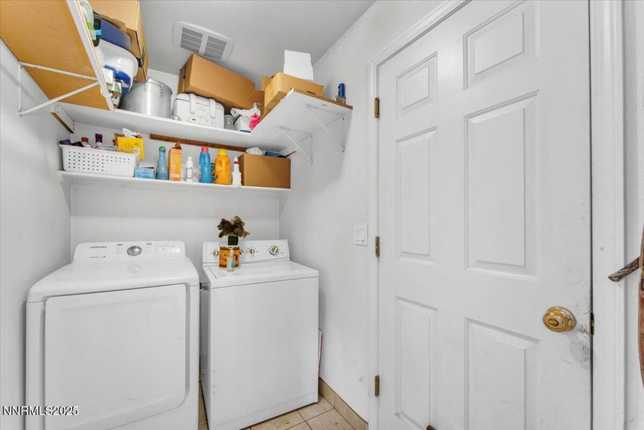 1250 Oxford Avenue, Sparks, NV 89431 Photo