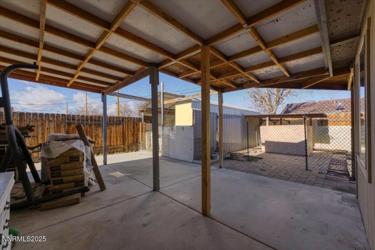 1250 Oxford Avenue, Sparks, NV 89431 Photo