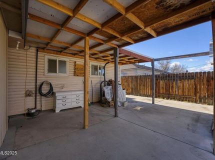 1250 Oxford Avenue, Sparks, NV 89431 Photo