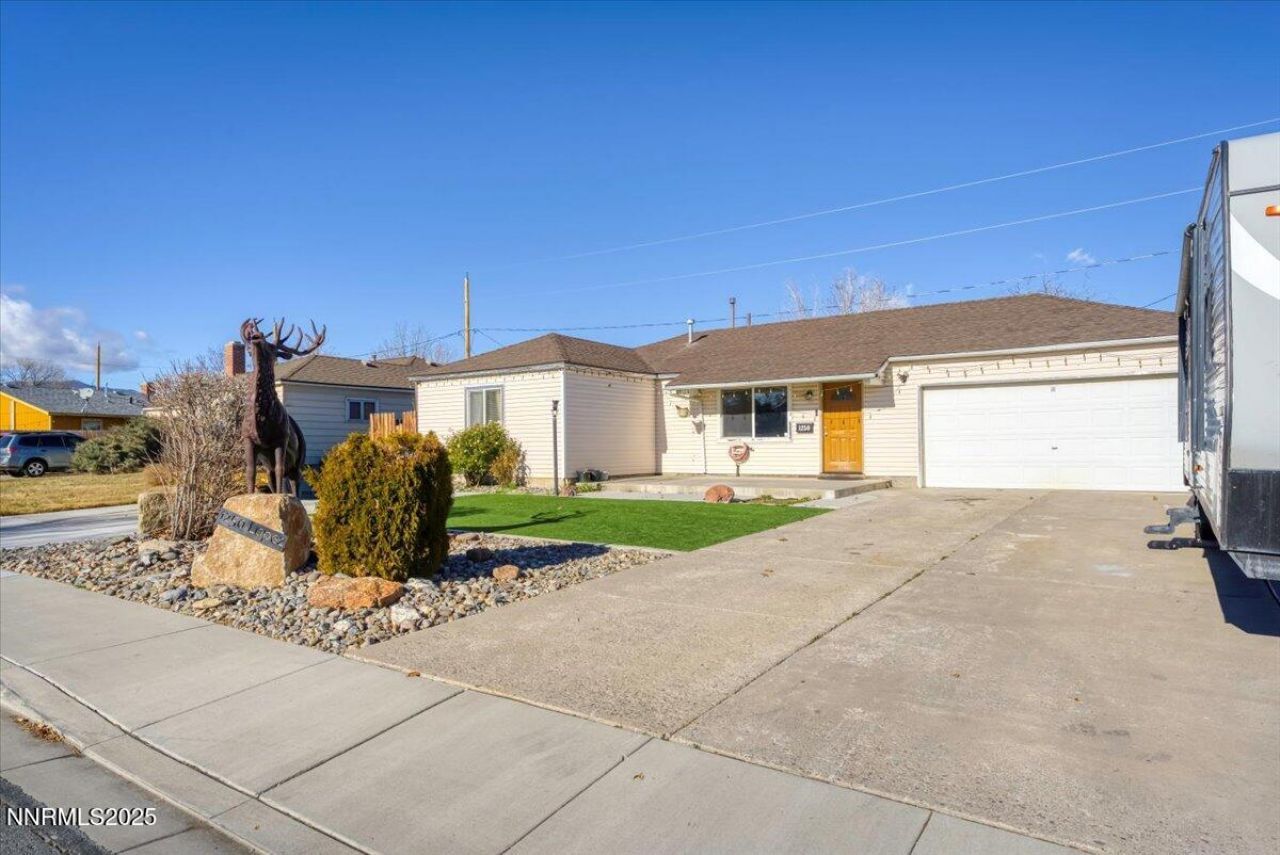 1250 Oxford Avenue, Sparks, NV 89431 Photo