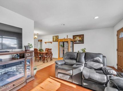 1250 Oxford Avenue, Sparks, NV 89431 Photo