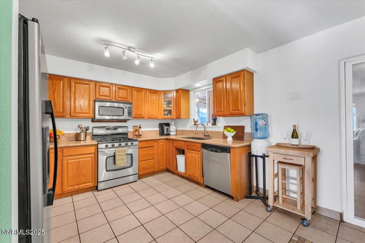 1250 Oxford Avenue, Sparks, NV 89431 Photo