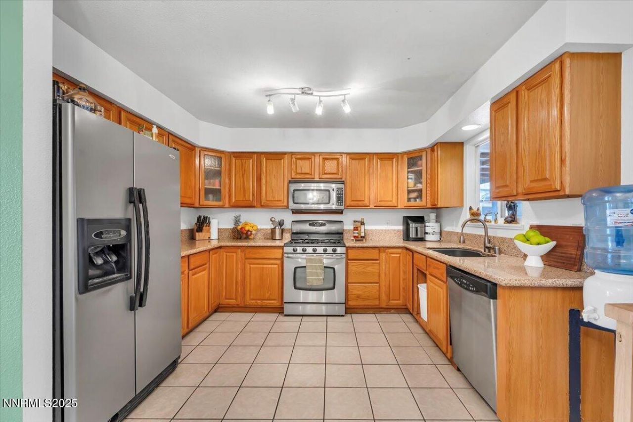 1250 Oxford Avenue, Sparks, NV 89431 Photo