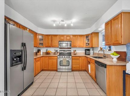 1250 Oxford Avenue, Sparks, NV 89431 Photo