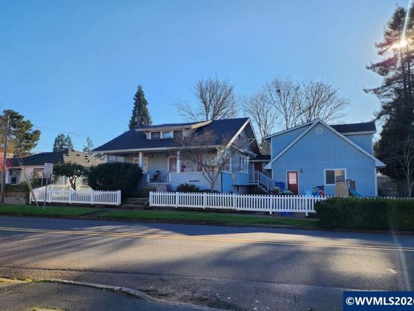 380 Owens (& 1102 Fairmount) St S, Salem, OR 97302