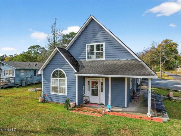 1435 Margie Street, Waveland, MS 39576