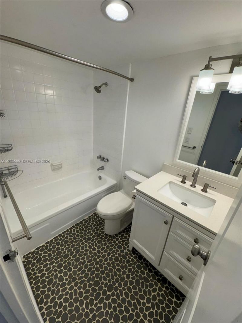 1600 SE 15th St, Unit 607, Fort Lauderdale, FL 33316 Photo