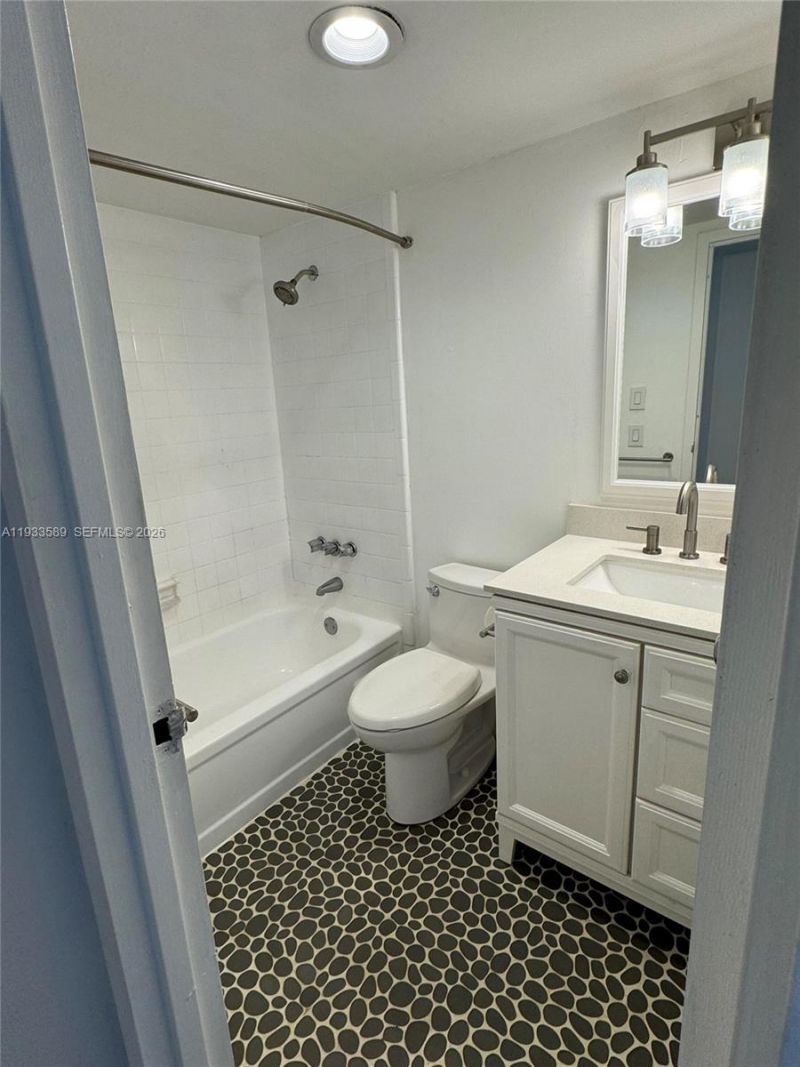 1600 SE 15th St, Unit 607, Fort Lauderdale, FL 33316 Photo