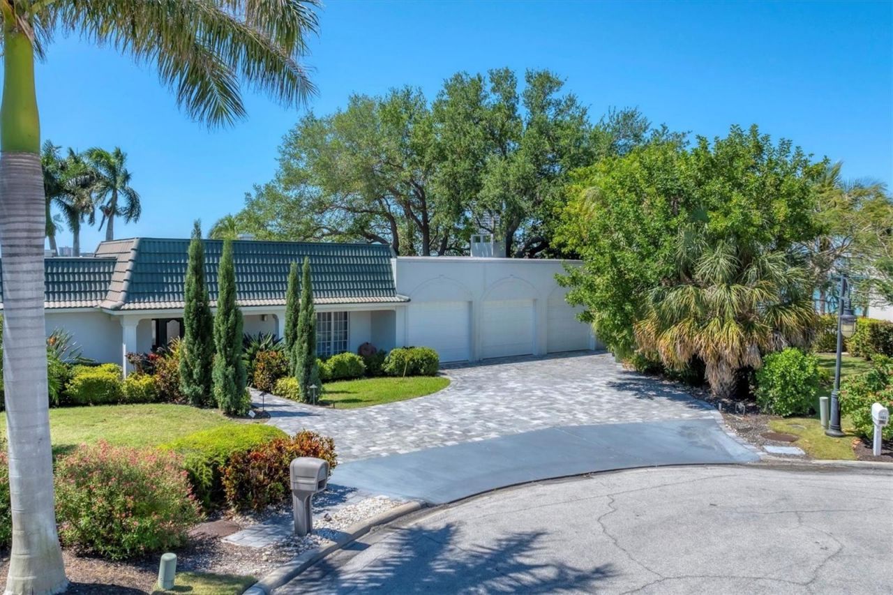 102 Seagull Lane, Sarasota, FL 34236 Photo