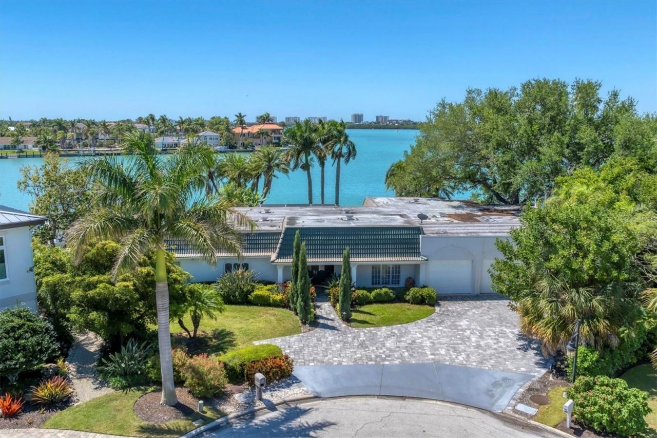 102 Seagull Lane, Sarasota, FL 34236 Photo