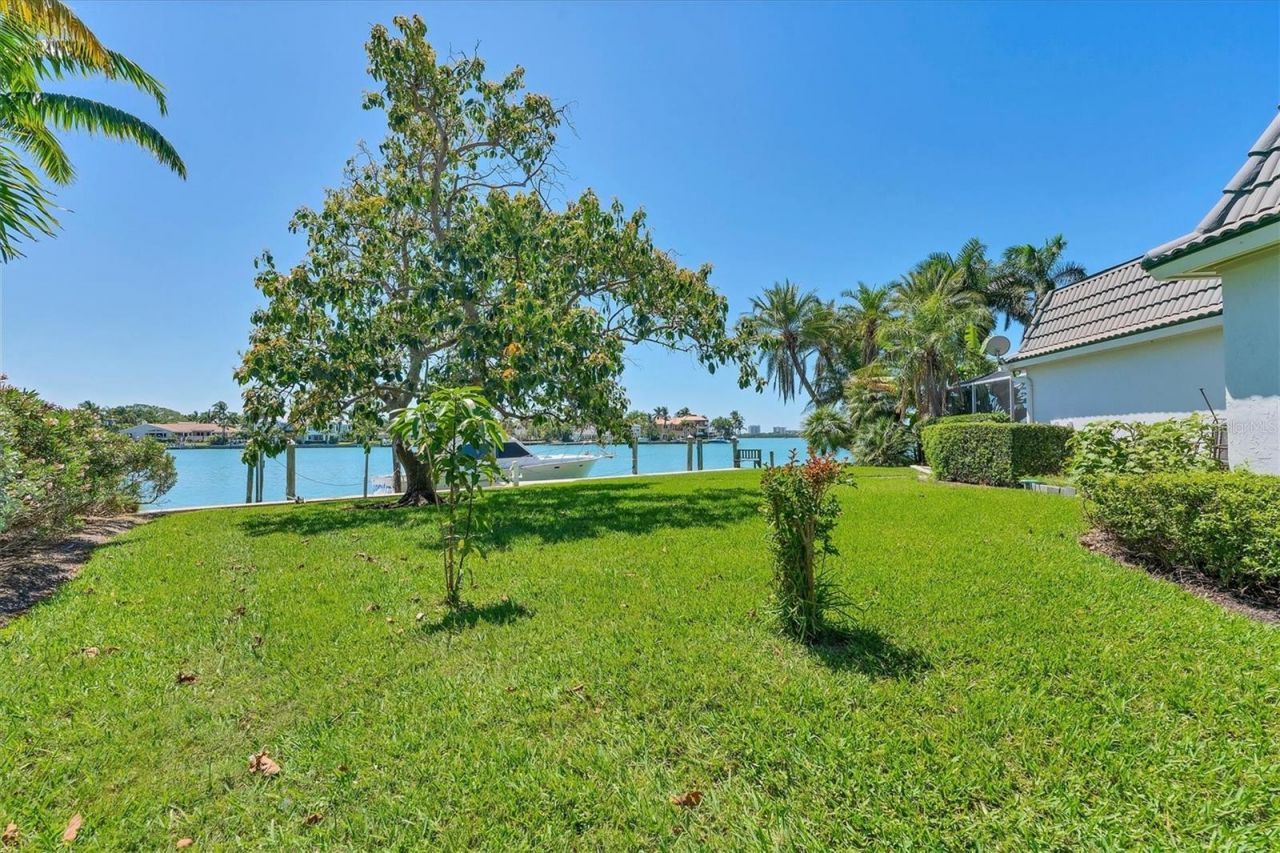 102 Seagull Lane, Sarasota, FL 34236 Photo