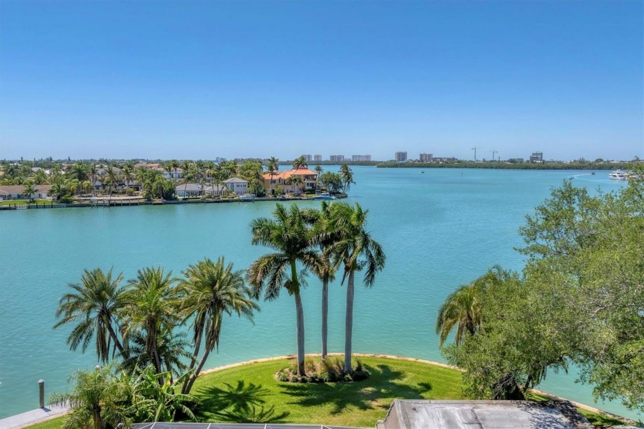 102 Seagull Lane, Sarasota, FL 34236 Photo