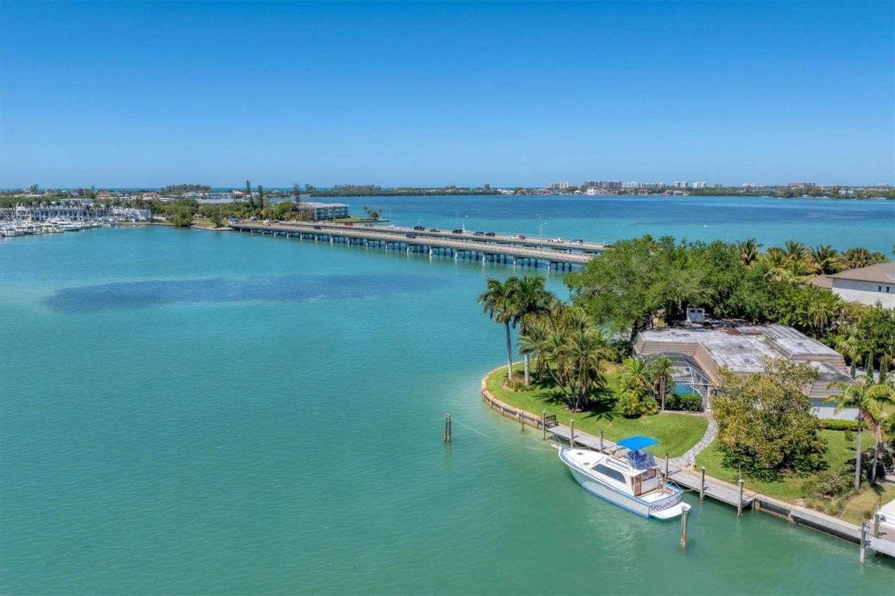 102 Seagull Lane, Sarasota, FL 34236 Photo