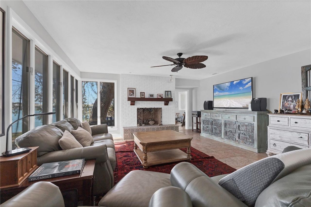 102 Seagull Lane, Sarasota, FL 34236 Photo