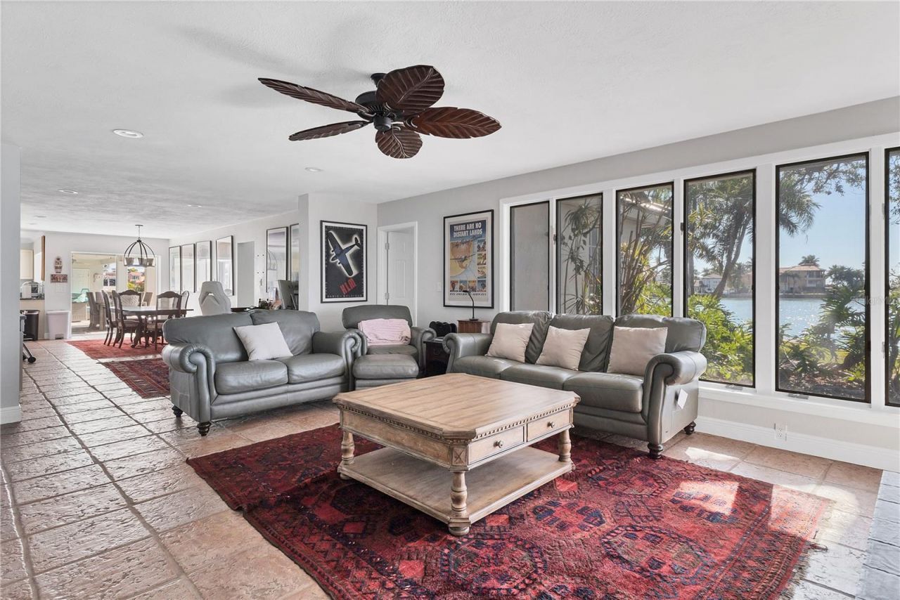 102 Seagull Lane, Sarasota, FL 34236 Photo