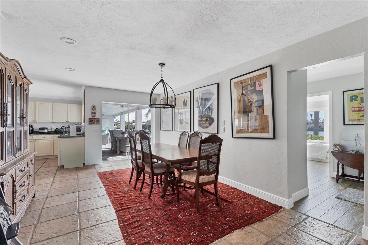 102 Seagull Lane, Sarasota, FL 34236 Photo