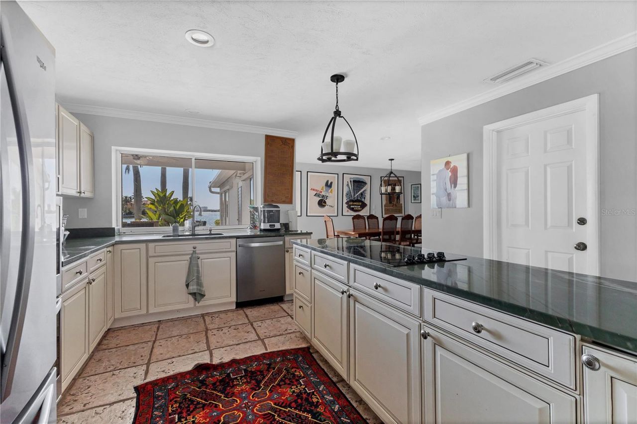 102 Seagull Lane, Sarasota, FL 34236 Photo