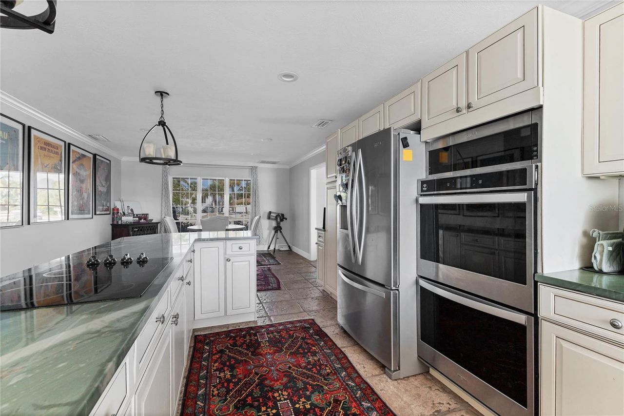 102 Seagull Lane, Sarasota, FL 34236 Photo