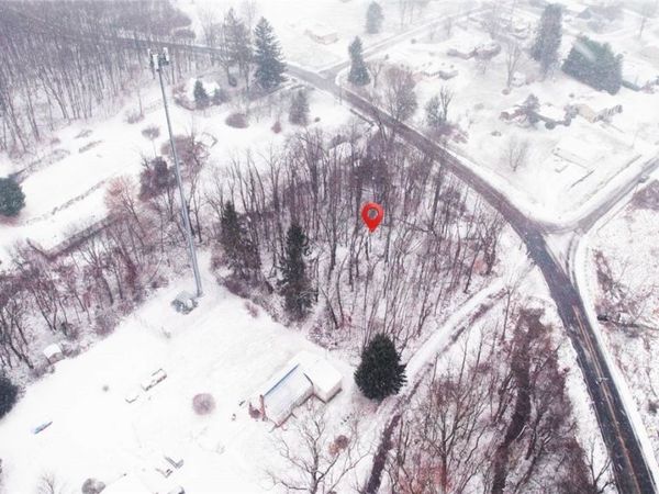 Christian Place, East Liverpool, OH 43920