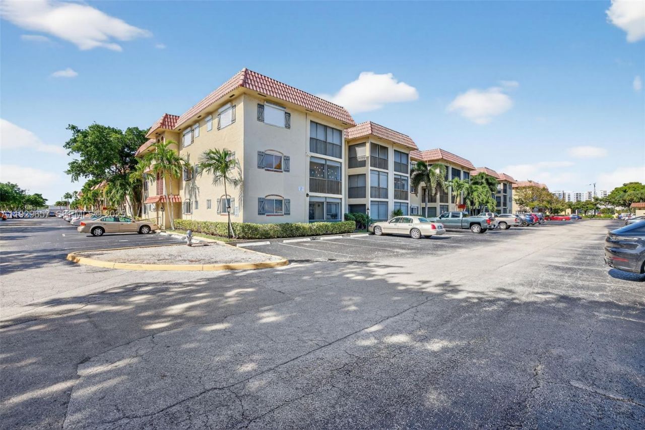 257 S Cypress Rd , Unit 436, Pompano Beach, FL 33060 Photo