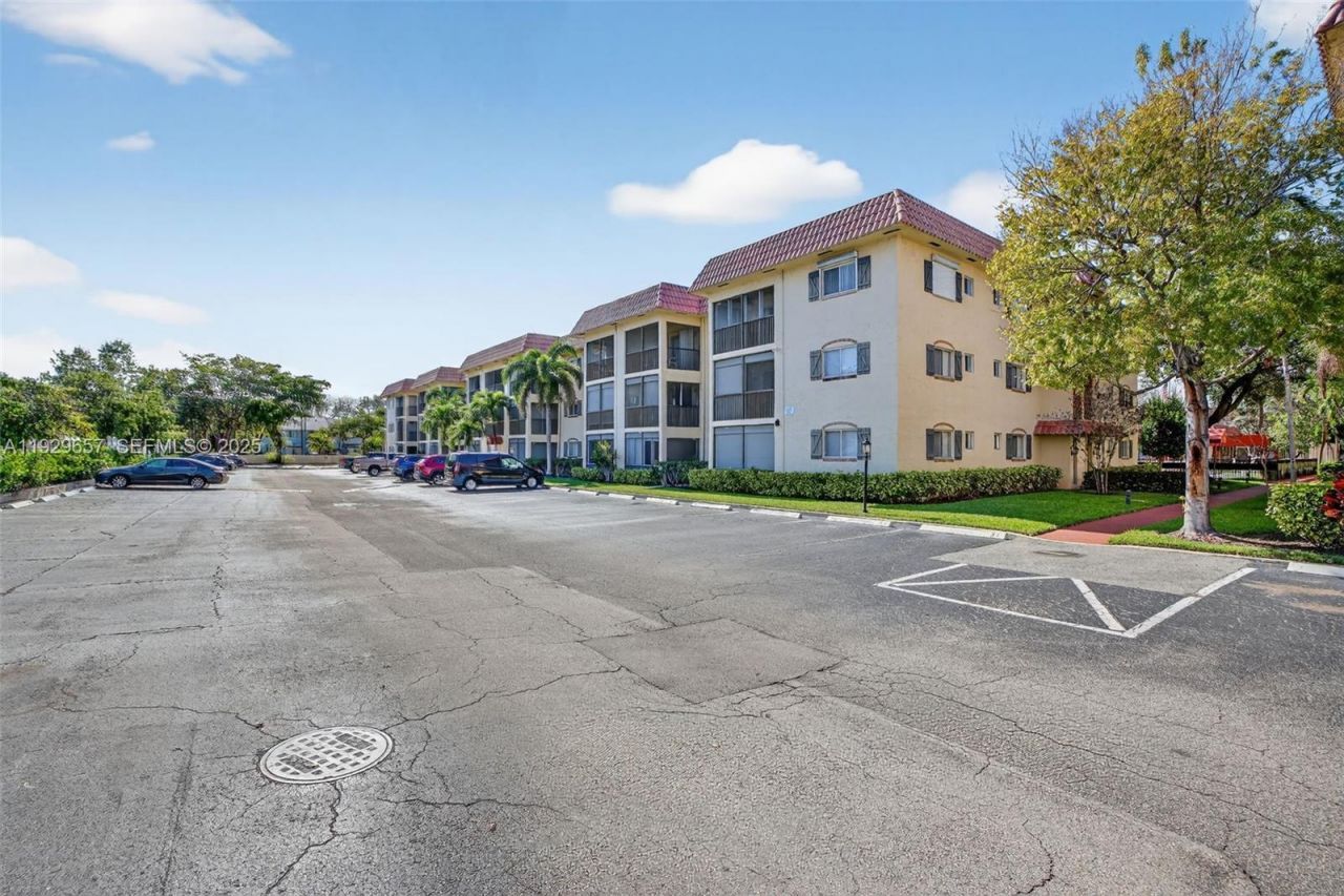 257 S Cypress Rd , Unit 436, Pompano Beach, FL 33060 Photo