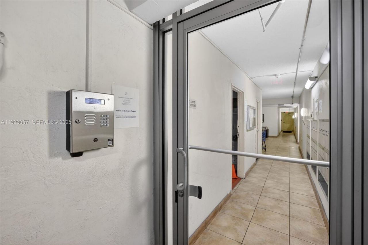 257 S Cypress Rd , Unit 436, Pompano Beach, FL 33060 Photo