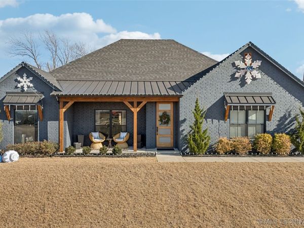 2620 S Piguet Lane, Claremore, OK 74019