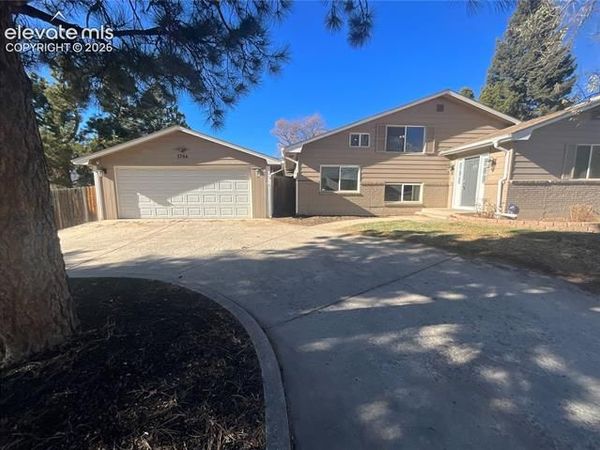 3706 N Chestnut Street, Colorado Springs, CO 80907