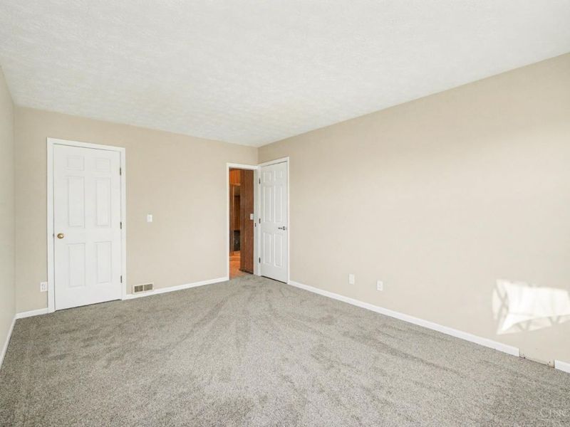 7817 Red Mill Drive, West Chester, OH 45069 Photo 15