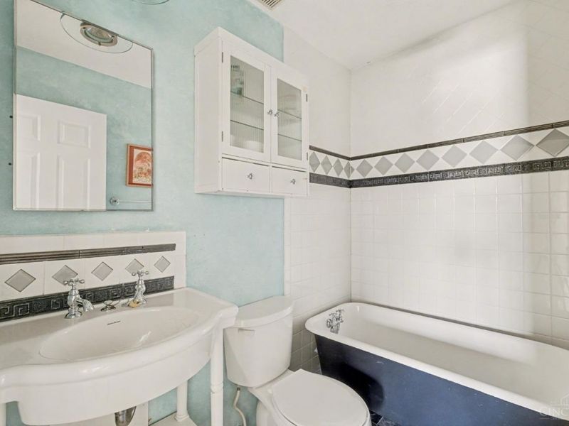 7817 Red Mill Drive, West Chester, OH 45069 Photo 18