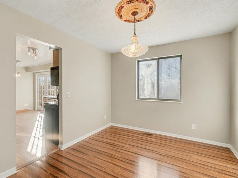 7817 Red Mill Drive, West Chester, OH 45069 Photo 6