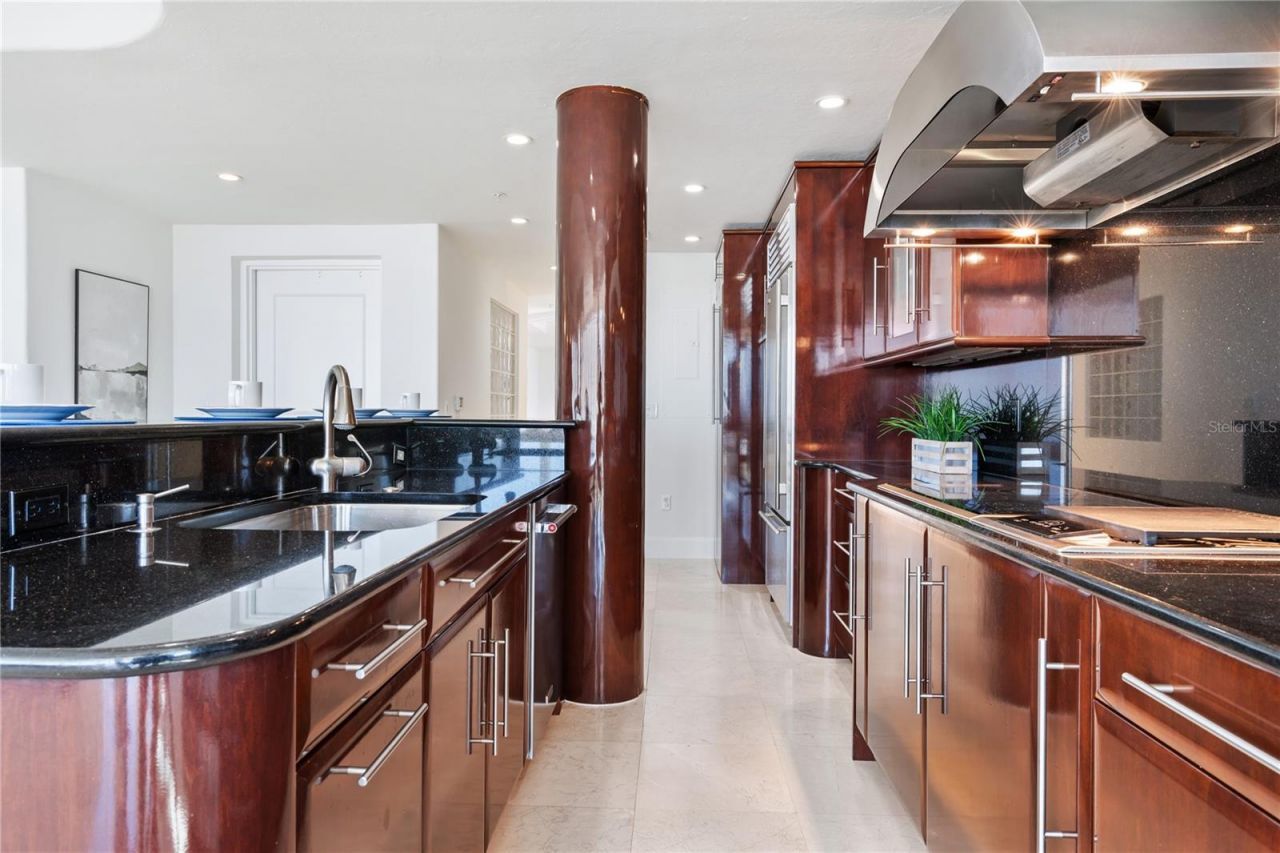 534 Beach Road, Sarasota, FL 34242 Photo