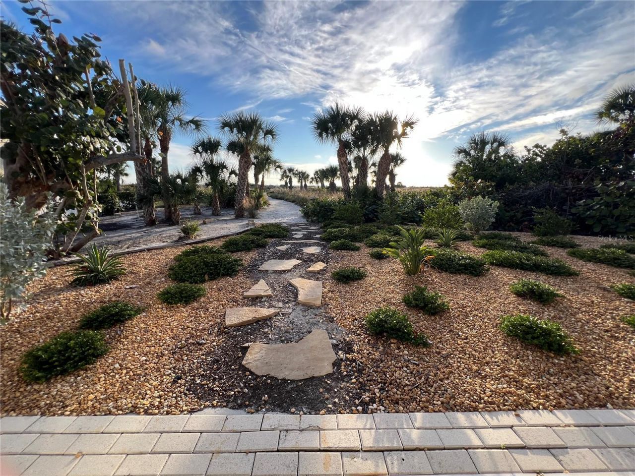 534 Beach Road, Sarasota, FL 34242 Photo